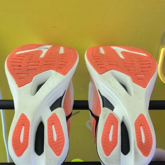 Women Hoka Cielo X1 2.0 Size 7 - Picture 4 of 8